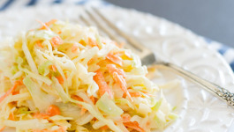cabbage carrot salad